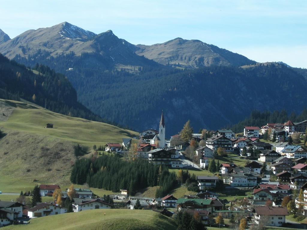 Hotel Witt Berwang Bagian luar foto