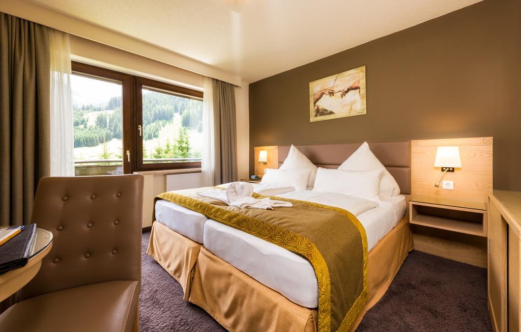 Hotel Witt Berwang Bagian luar foto